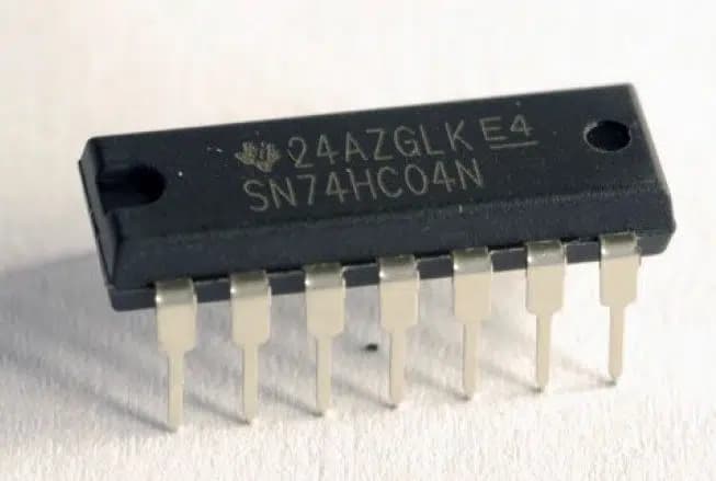 74 HC 04 - Seyyar Elektronik