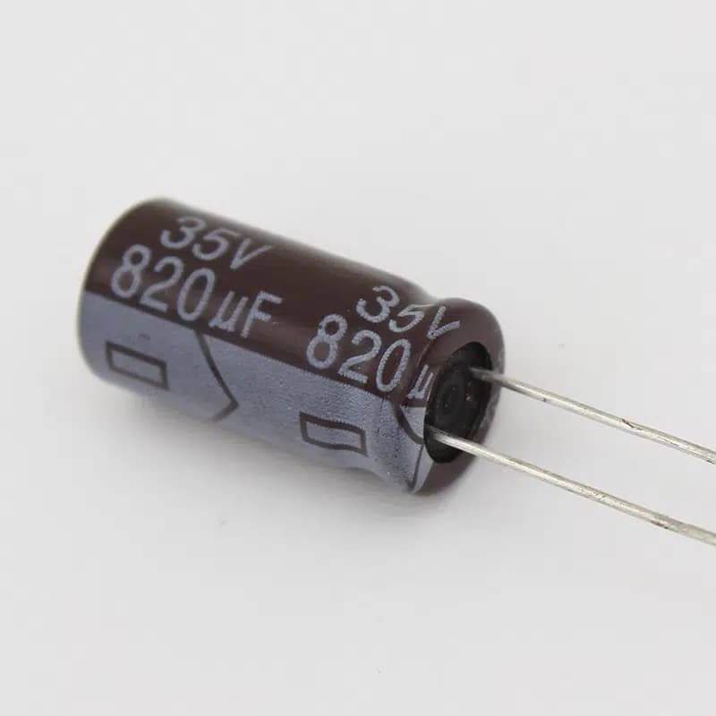 820 µF 35 Volt Kondansatör - Seyyar Elektronik