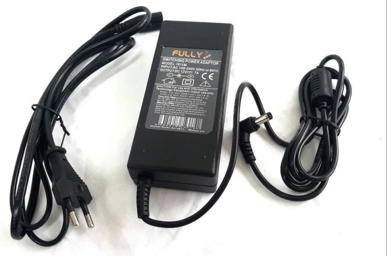 SMY 1611D 12 Volt 5 Amper 5.5x2.5mm Uçlu Plastik Kasa Masaüstü Adaptör - Seyyar Elektronik