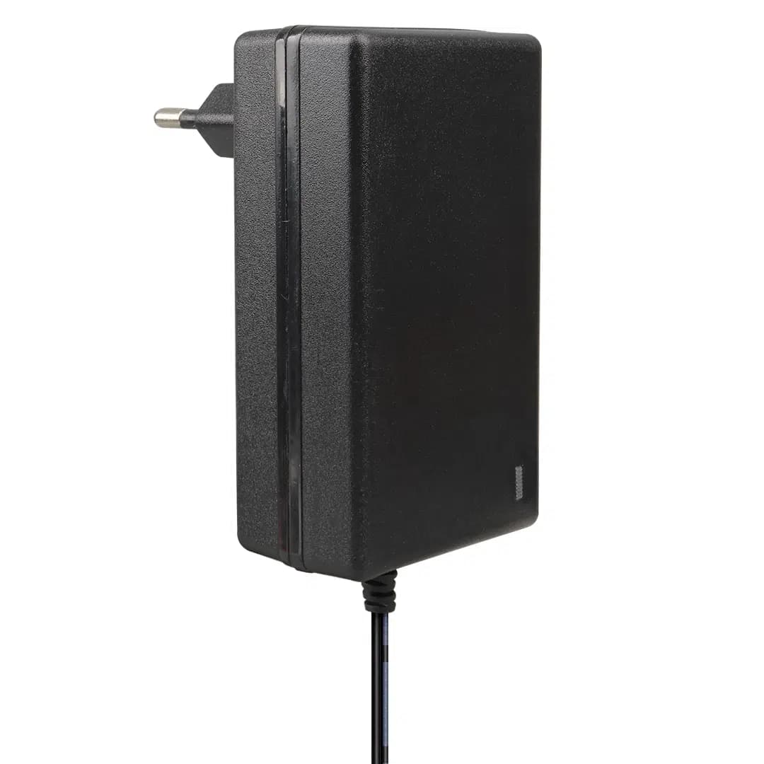 Weko 21 Volt - 2 Amper 5.5*2.5 Mm Uçlu Kırmızı Yeşil Ledli Priz Tipi Şarjlı Matkap Adaptörü - Seyyar Elektronik