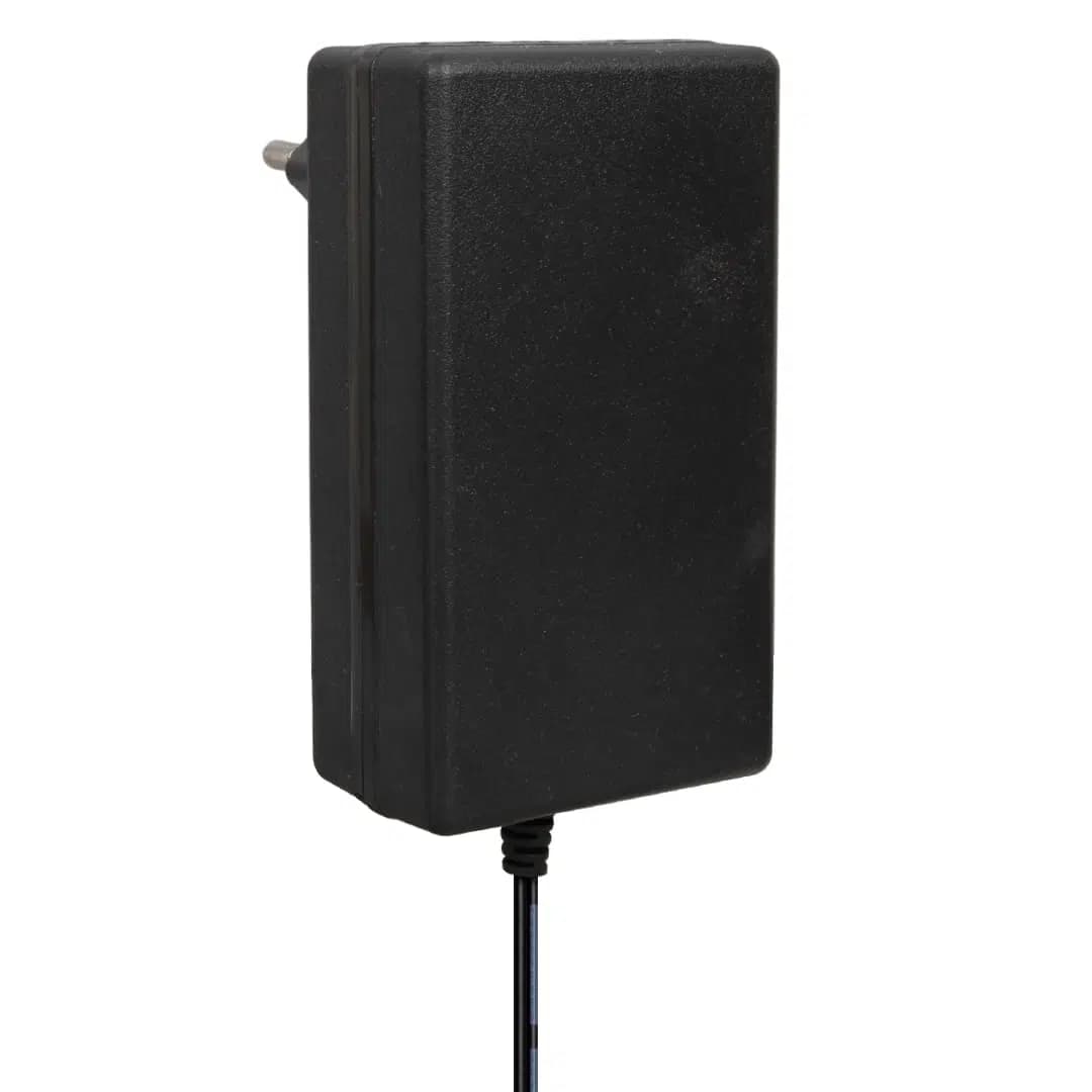 Weko WK-38601 18 Volt - 2 Amper 5.5*2.5 Mm Uçlu Yerli Üretim Priz Tipi Adaptör - Seyyar Elektronik